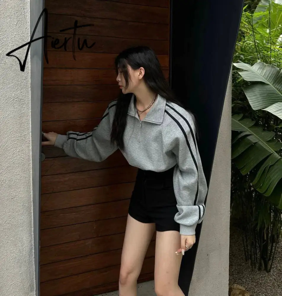 Apricot Women Sweatshirt Coat Solid Stripe Vintage Long Sleeve Short Korean Fashion Casual Y2K Style  NEW Autumn Female Tops Aiertu