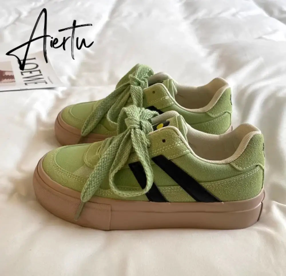 Vintage Womens Canvas Shoes Low-top Spring and Autumn New Fashion Sports Sneakers Trainers Breathable Ladies Footwear Aiertu